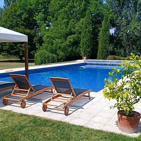 Semesterbostad Le Prieure De Charente